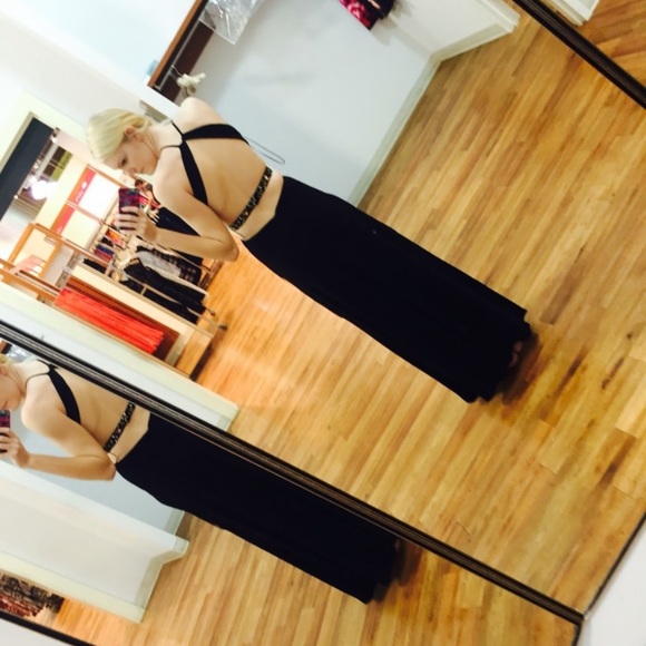 Black formal dress - Picture 4 of 4